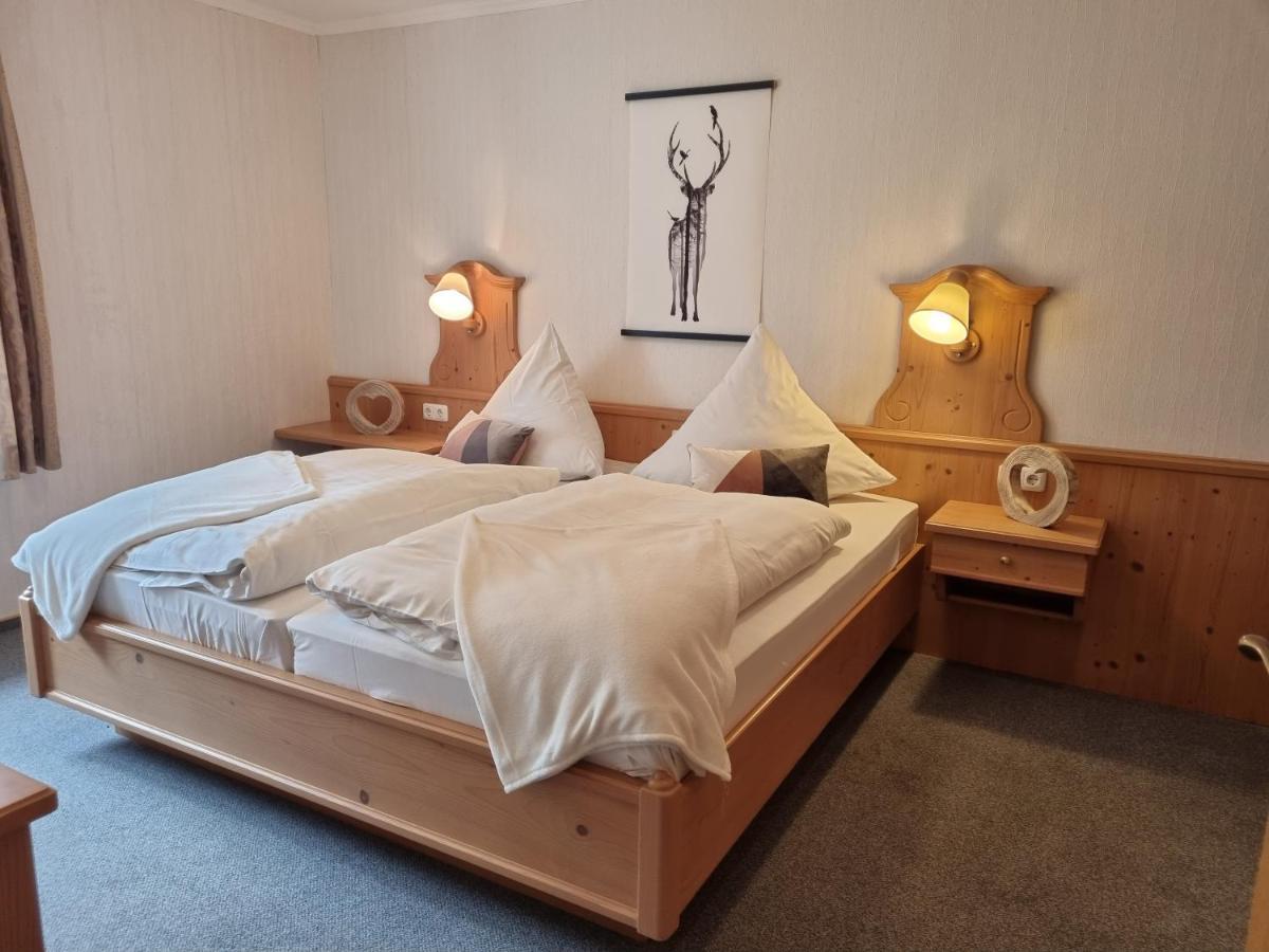 Landhotel Hof Barrl Schneverdingen Cameră foto